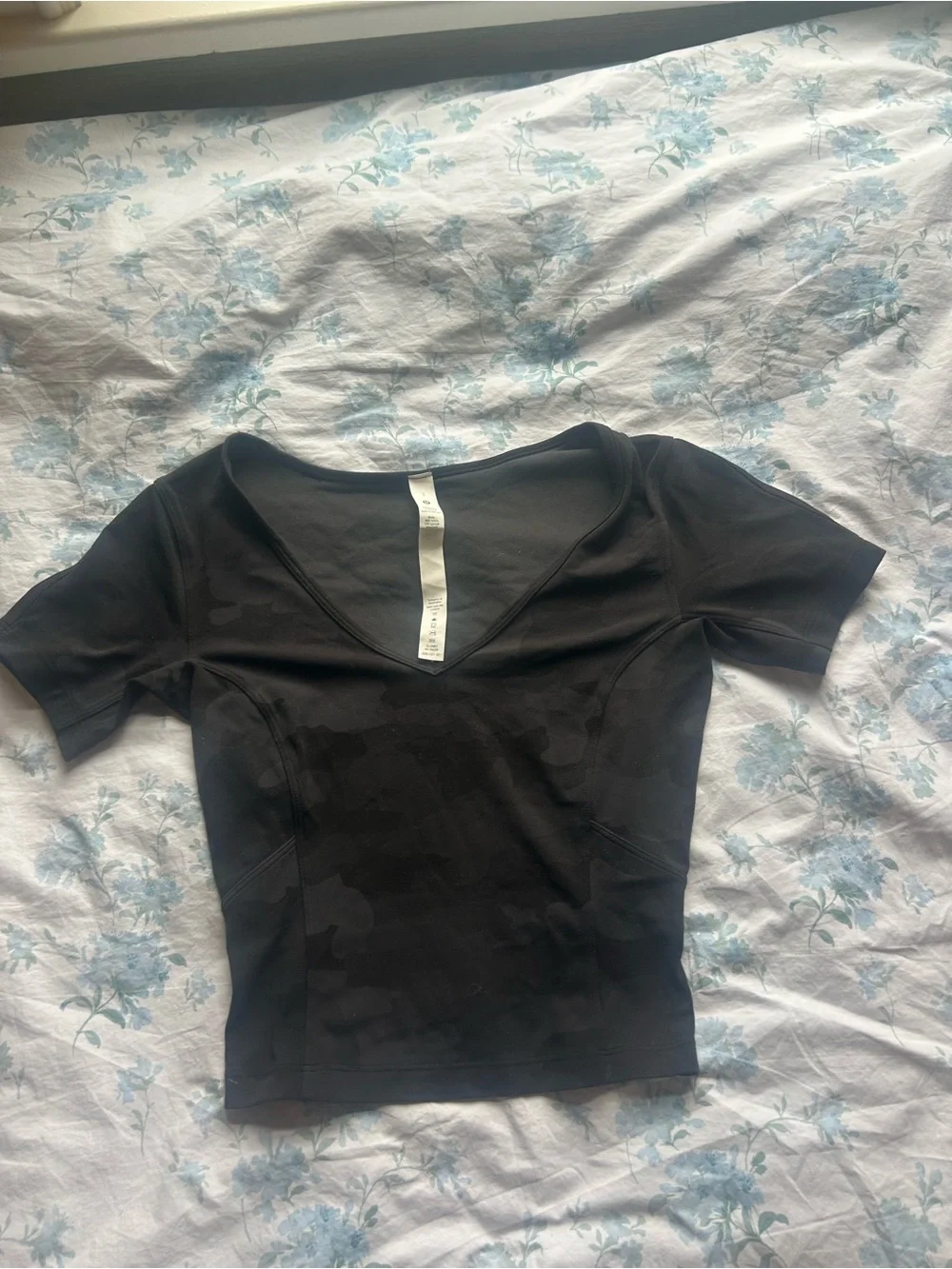 lululemon athletica Black Short-Sleeve V-Neck Tee